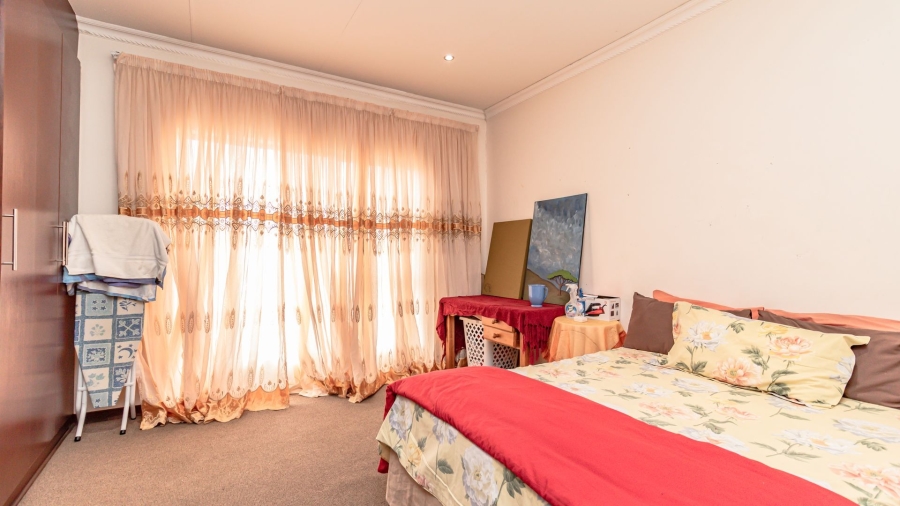 4 Bedroom Property for Sale in Safari Gardens North West